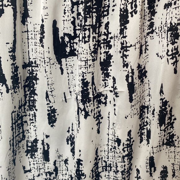 Alythea | small silk dress with pockets - Picture 4 of 9